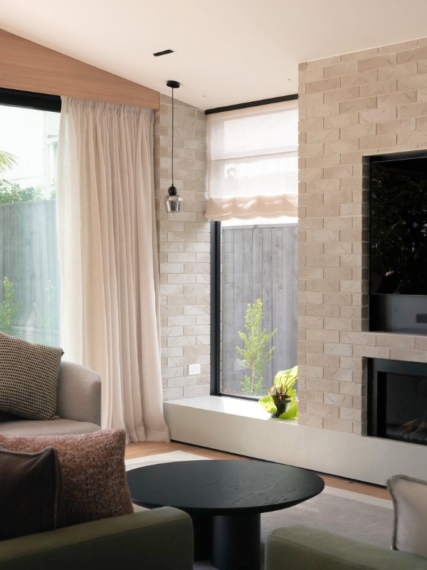 Lewis Build Custom-homes-gallery-brown-photos-1